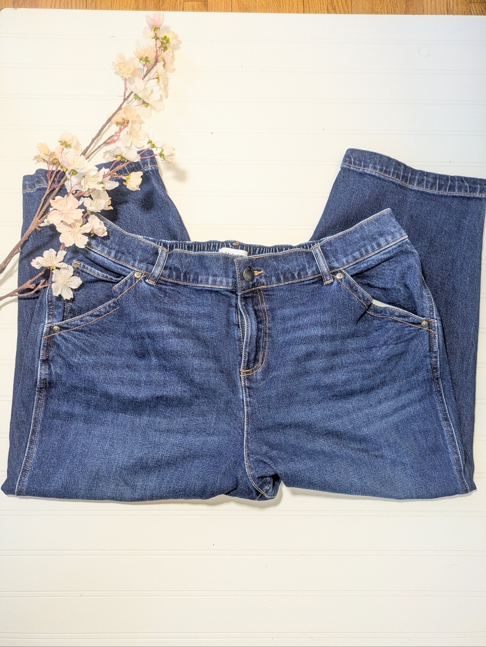 Lane Bryant Dark Wash Mid-rise Boyfriend Capri Jeans - Picture 2 of 7